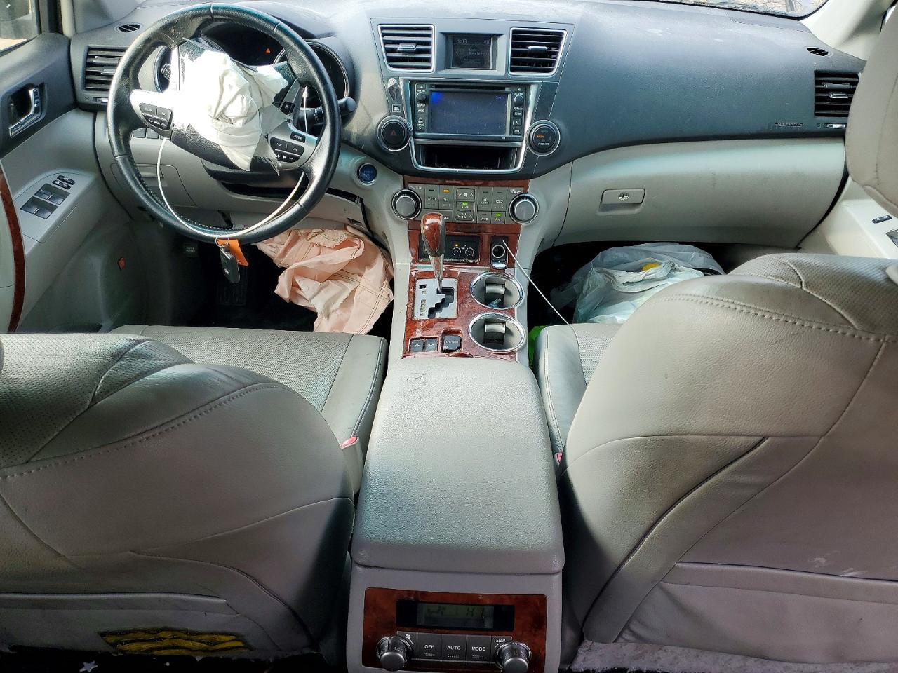 2013 TOYOTA HIGHLANDER HYBRID LIMITED photo 8