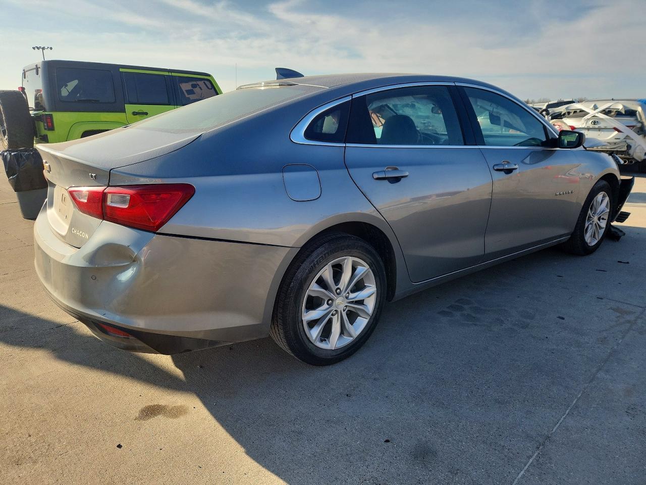 2024 CHEVROLET MALIBU LT photo 3