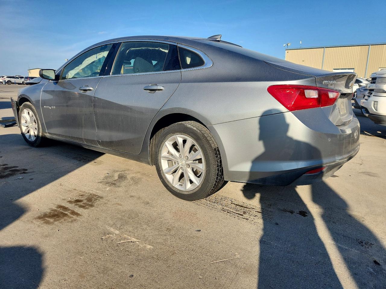 2024 CHEVROLET MALIBU LT photo 2