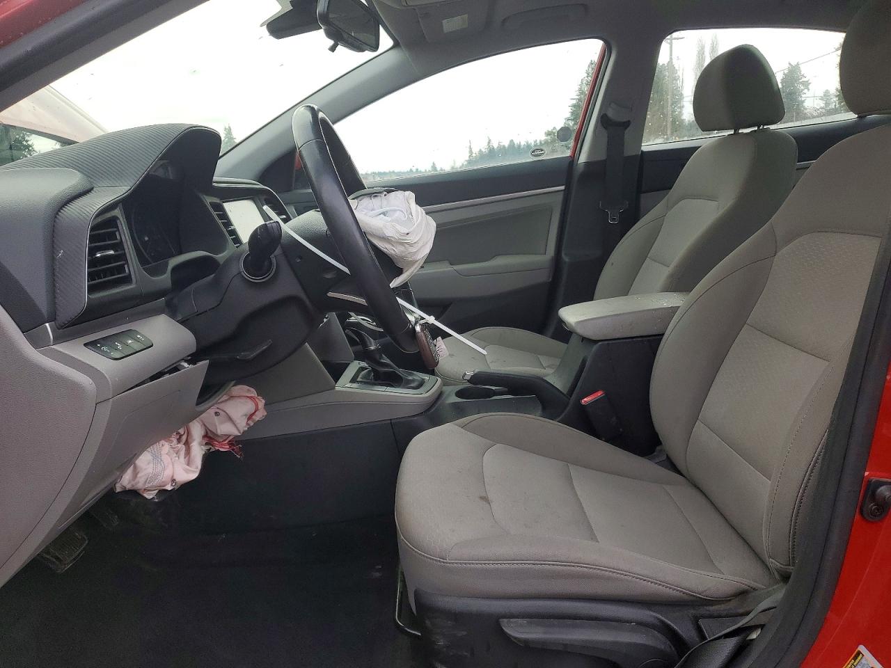 2020 HYUNDAI ELANTRA photo 7