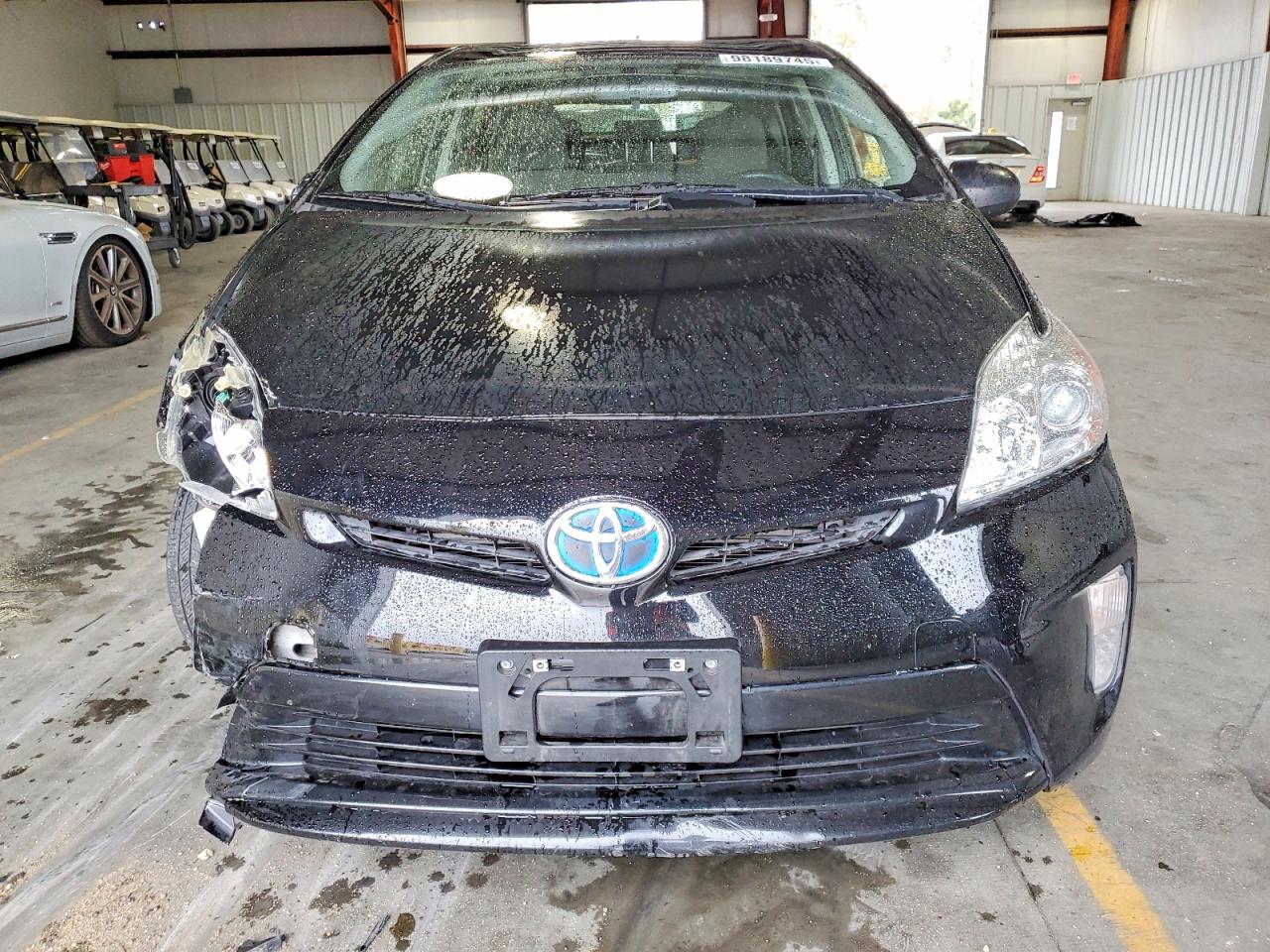 2014 TOYOTA PRIUS photo 5
