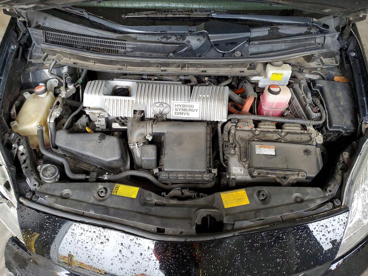 2014 TOYOTA PRIUS photo 11