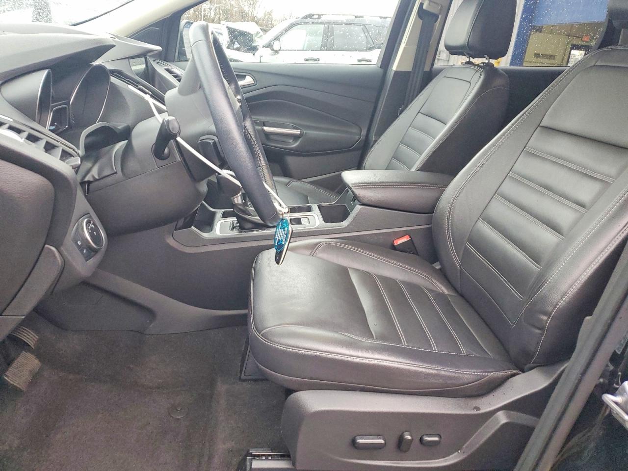 2017 FORD ESCAPE TITANIUM photo 7