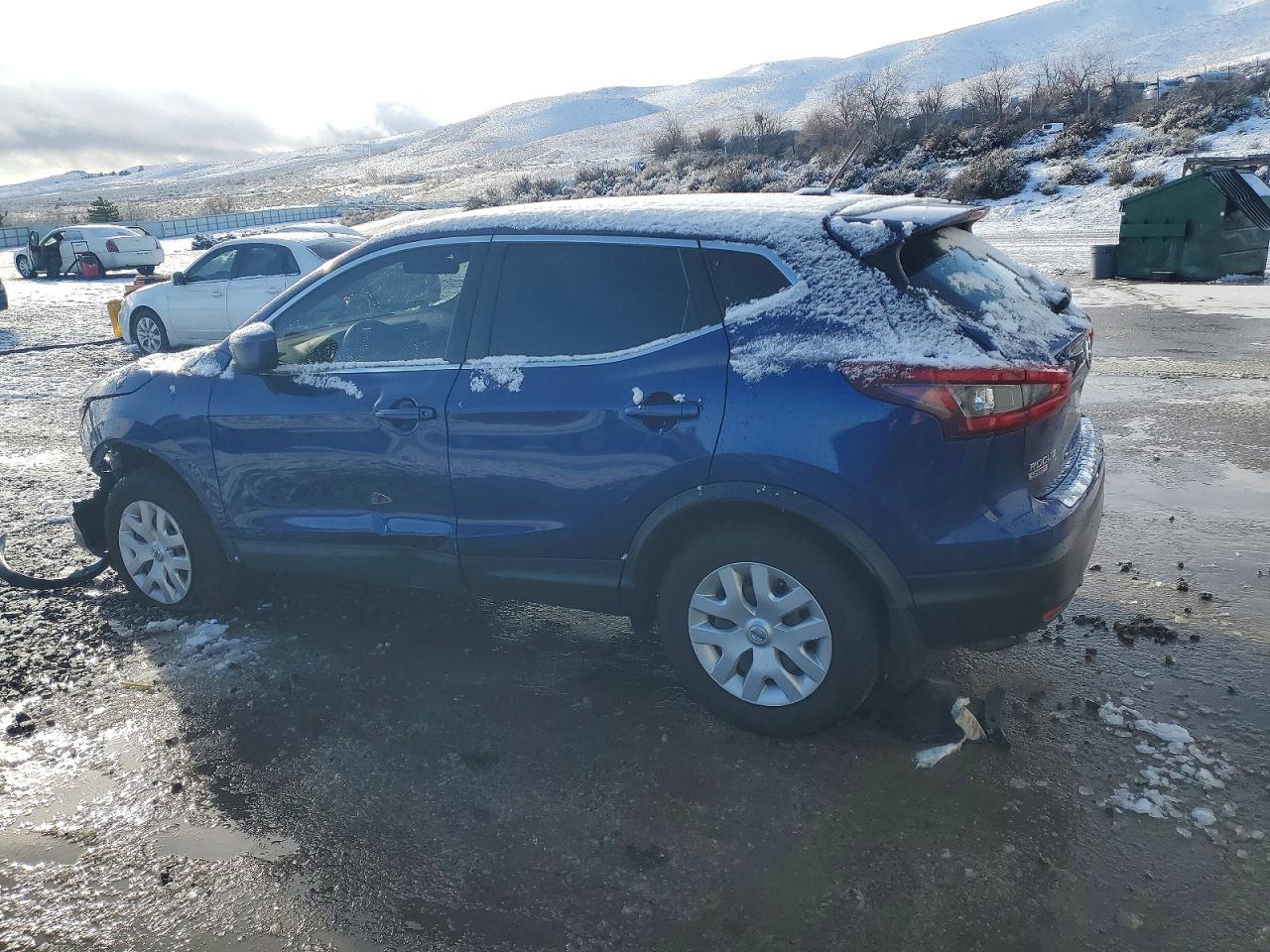2020 NISSAN ROGUE SPORT S photo 2