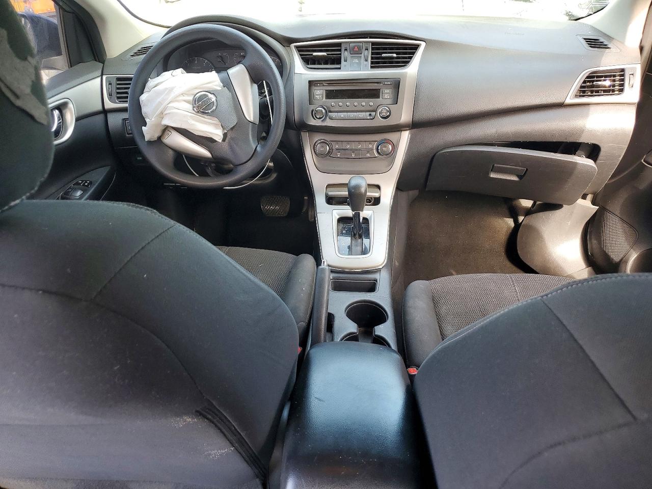 2014 NISSAN SENTRA S photo 8