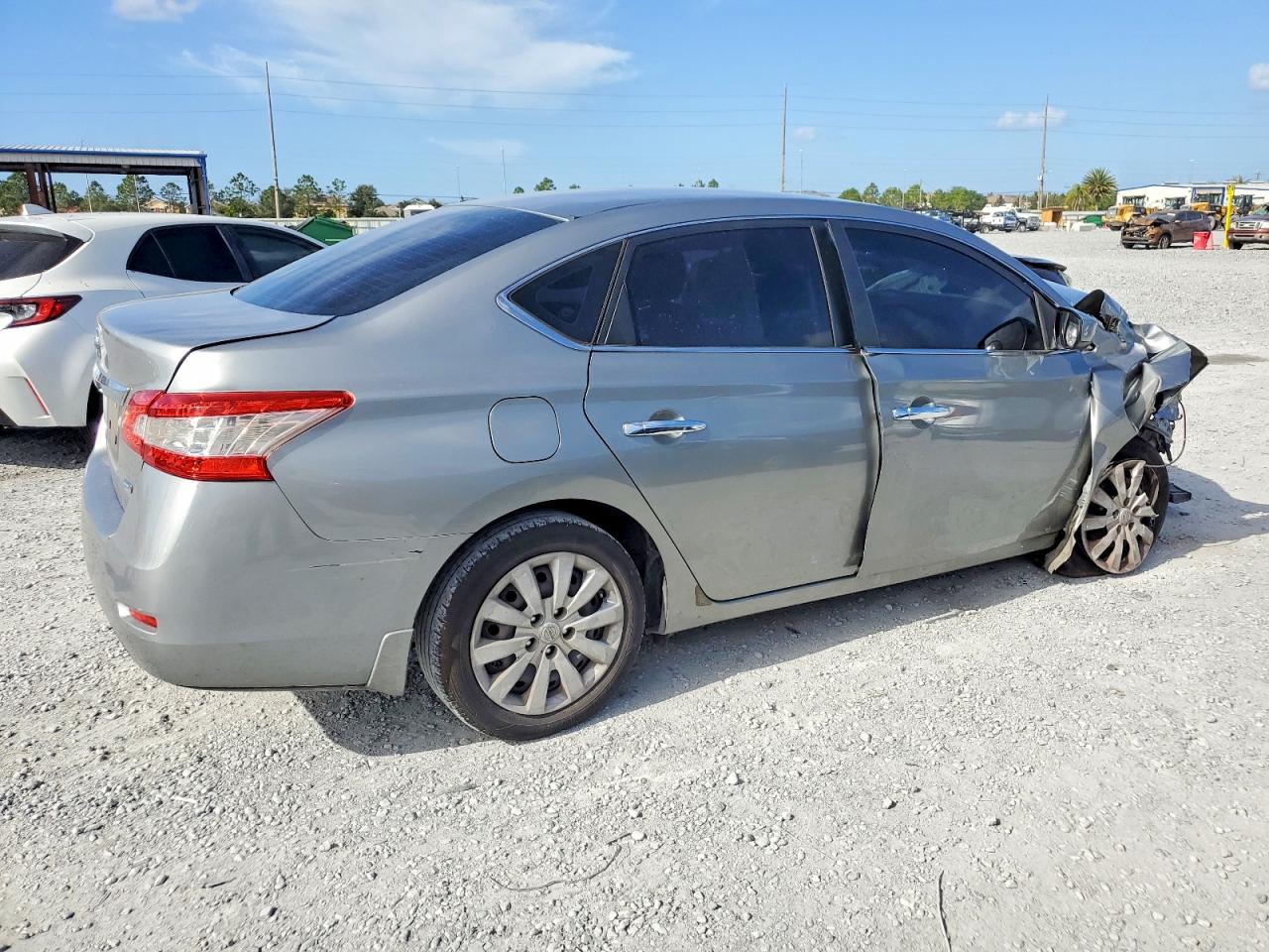 2014 NISSAN SENTRA S photo 3