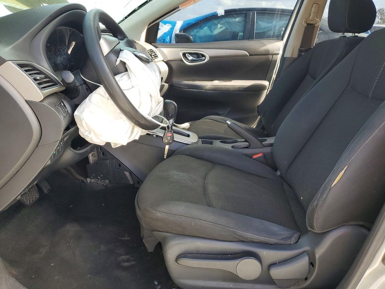 2014 NISSAN SENTRA S photo 7
