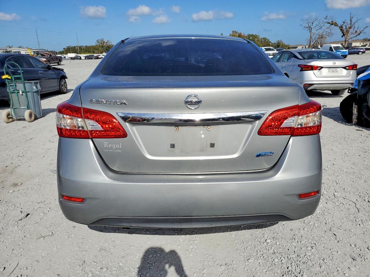 2014 NISSAN SENTRA S photo 6