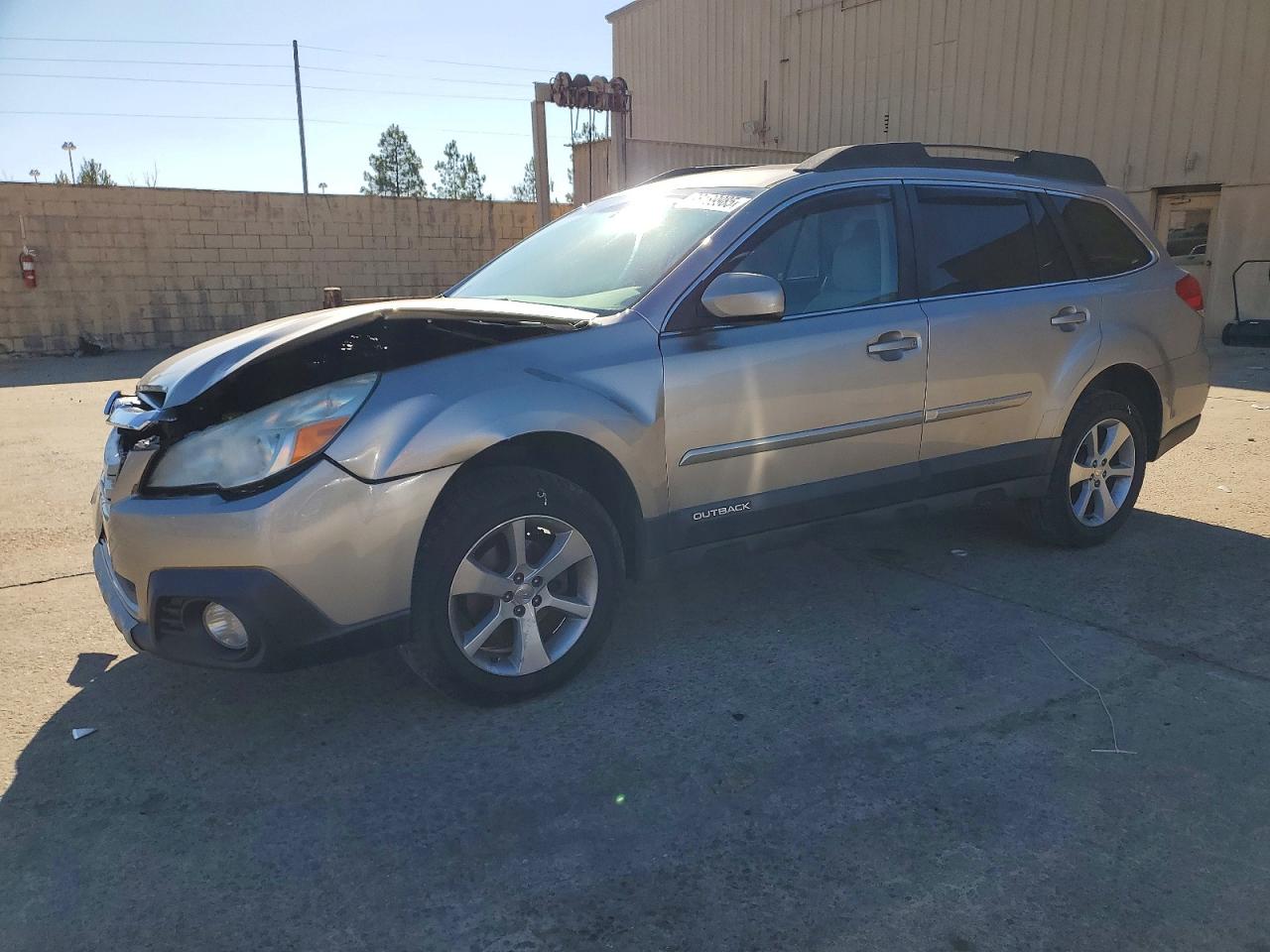 2014 SUBARU OUTBACK