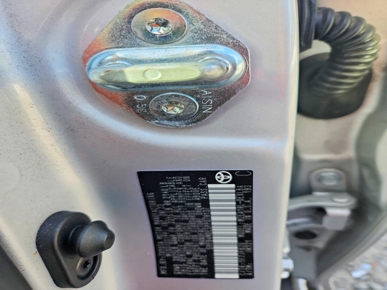 2023 TOYOTA COROLLA LE photo 13
