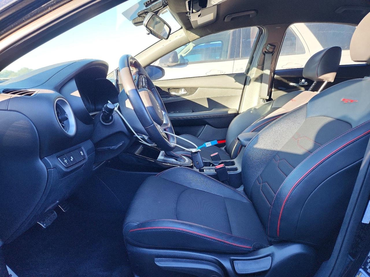 2024 KIA FORTE GT photo 7