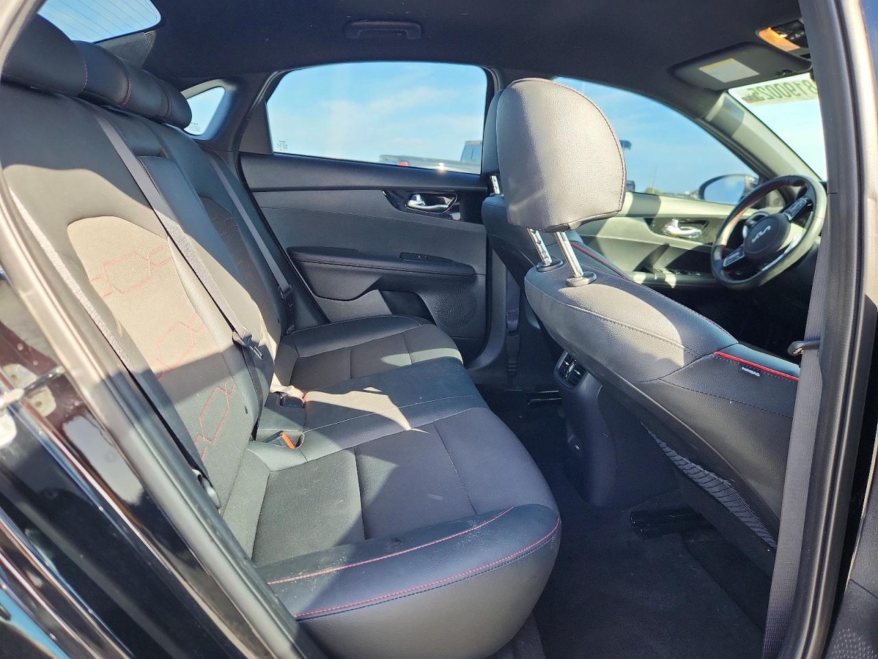 2024 KIA FORTE GT photo 10