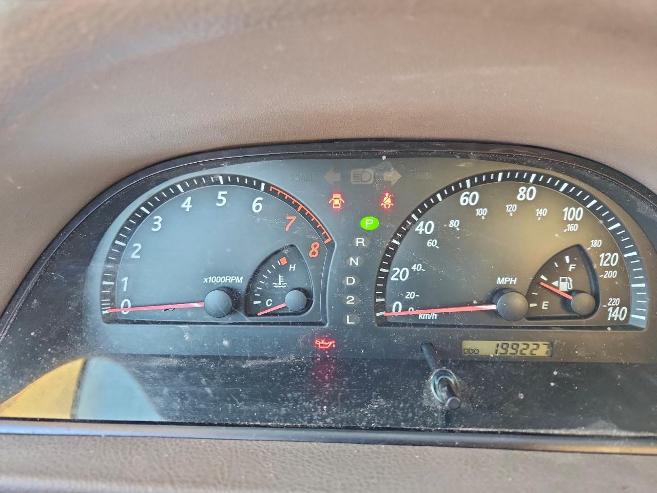 2002 TOYOTA CAMRY XLE V6 photo 9