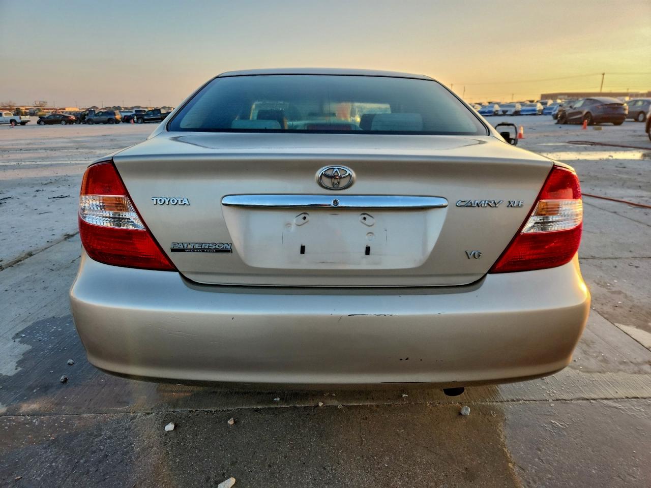 2002 TOYOTA CAMRY XLE V6 photo 6