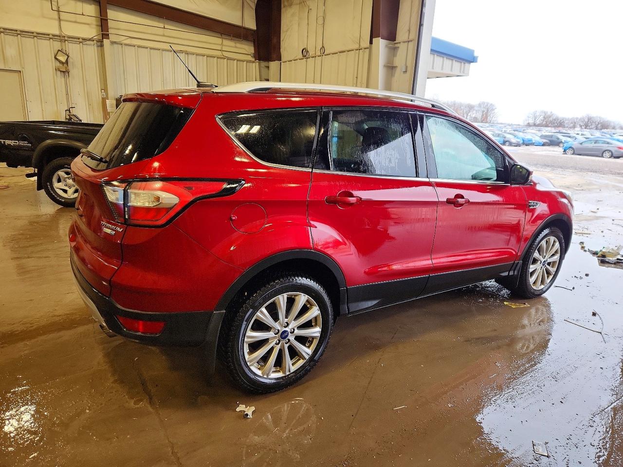 2017 FORD ESCAPE TITANIUM photo 3
