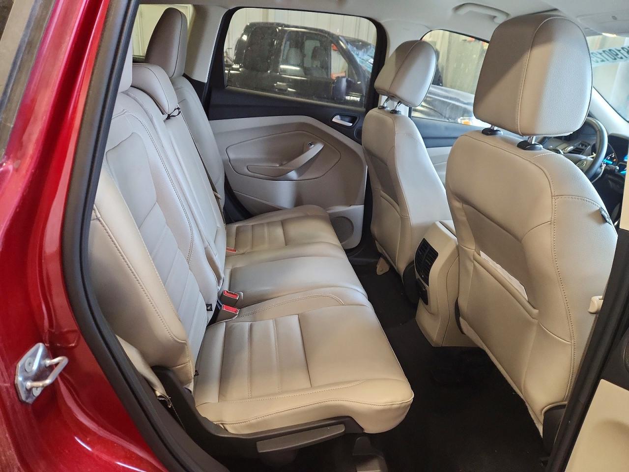 2017 FORD ESCAPE TITANIUM photo 11