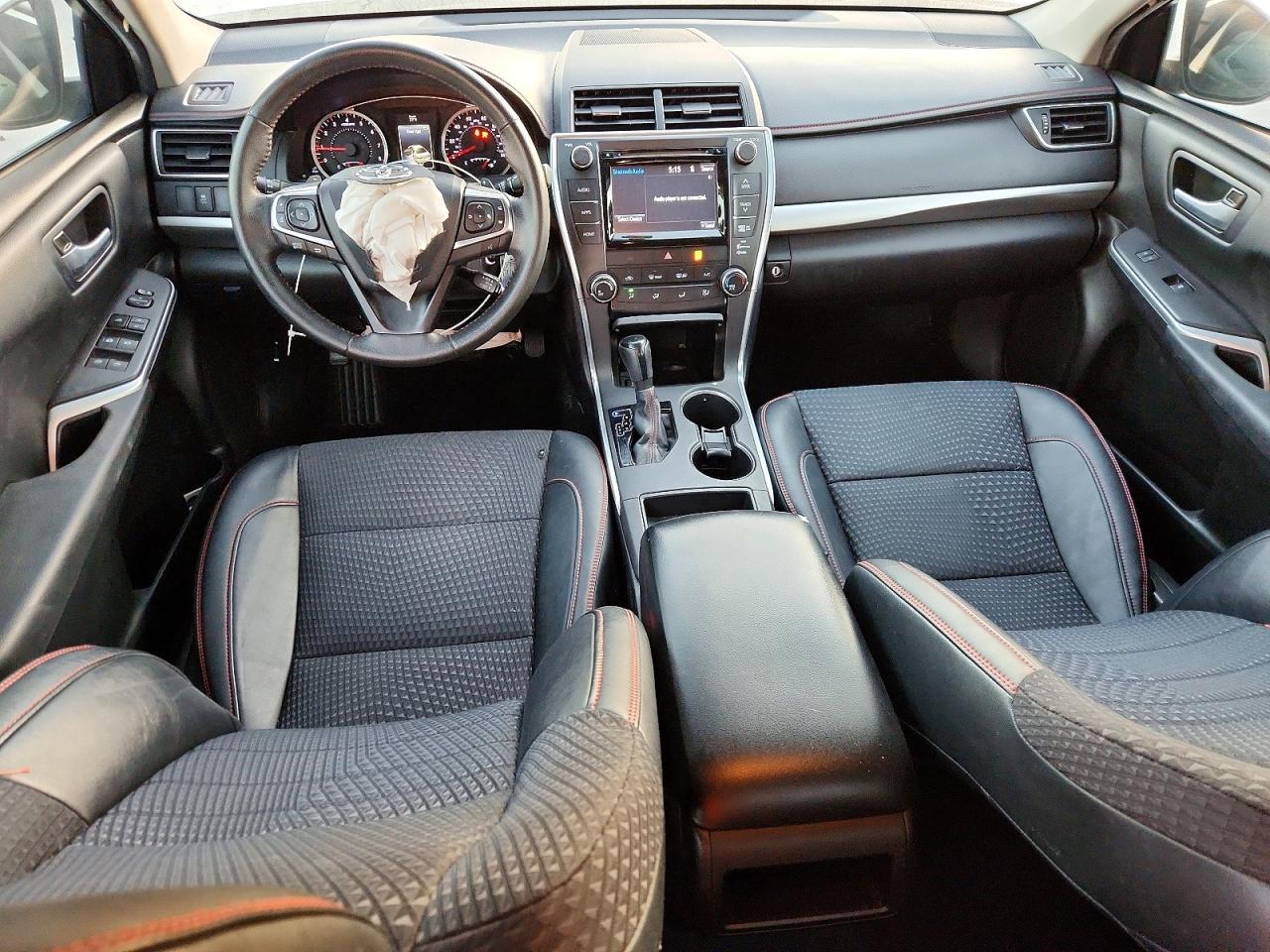 2015 TOYOTA CAMRY LE photo 8