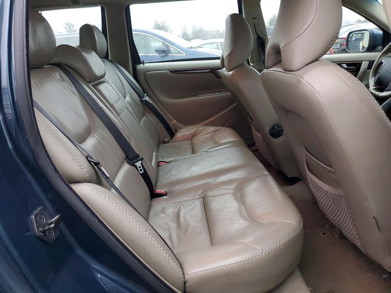 2007 VOLVO XC70 photo 10