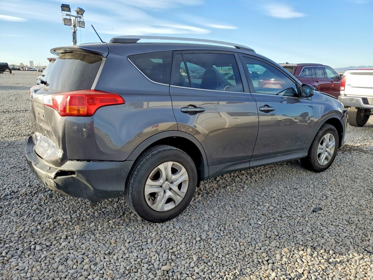 2015 TOYOTA RAV4 LE photo 3