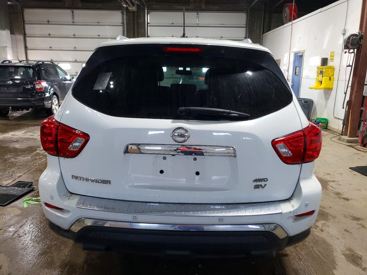2017 NISSAN PATHFINDER S photo 6