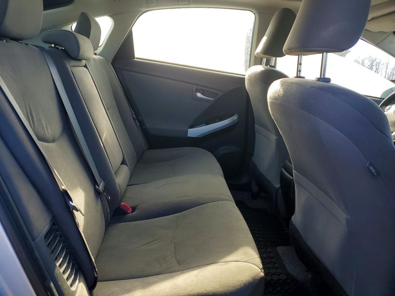 2015 TOYOTA PRIUS photo 10
