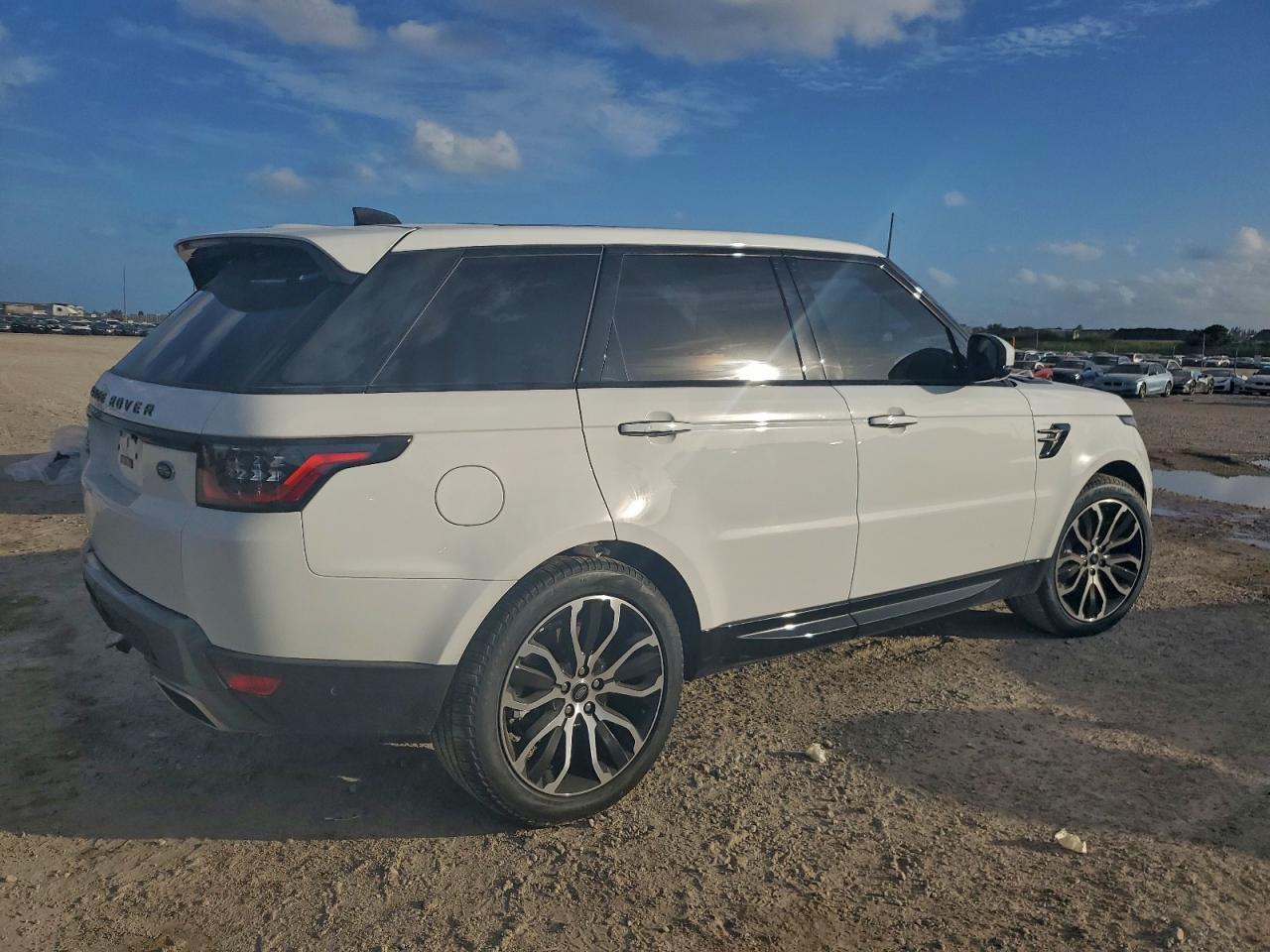 2021 LAND ROVER RANGE ROVER SPORT HSE SILVER EDITION photo 3