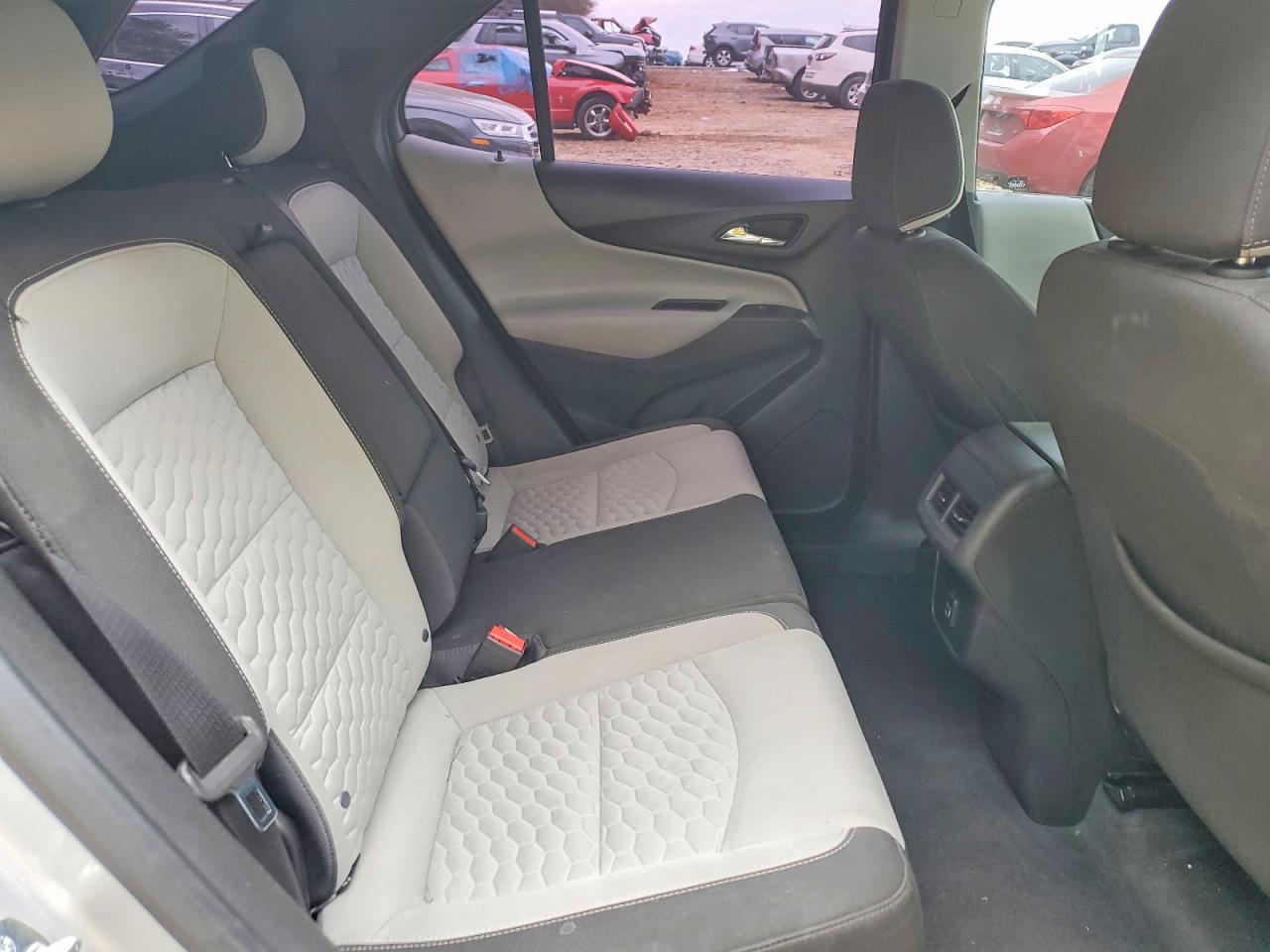 2019 CHEVROLET EQUINOX LS photo 11