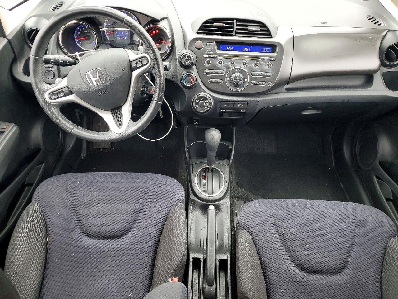 2013 HONDA FIT SPORT photo 8