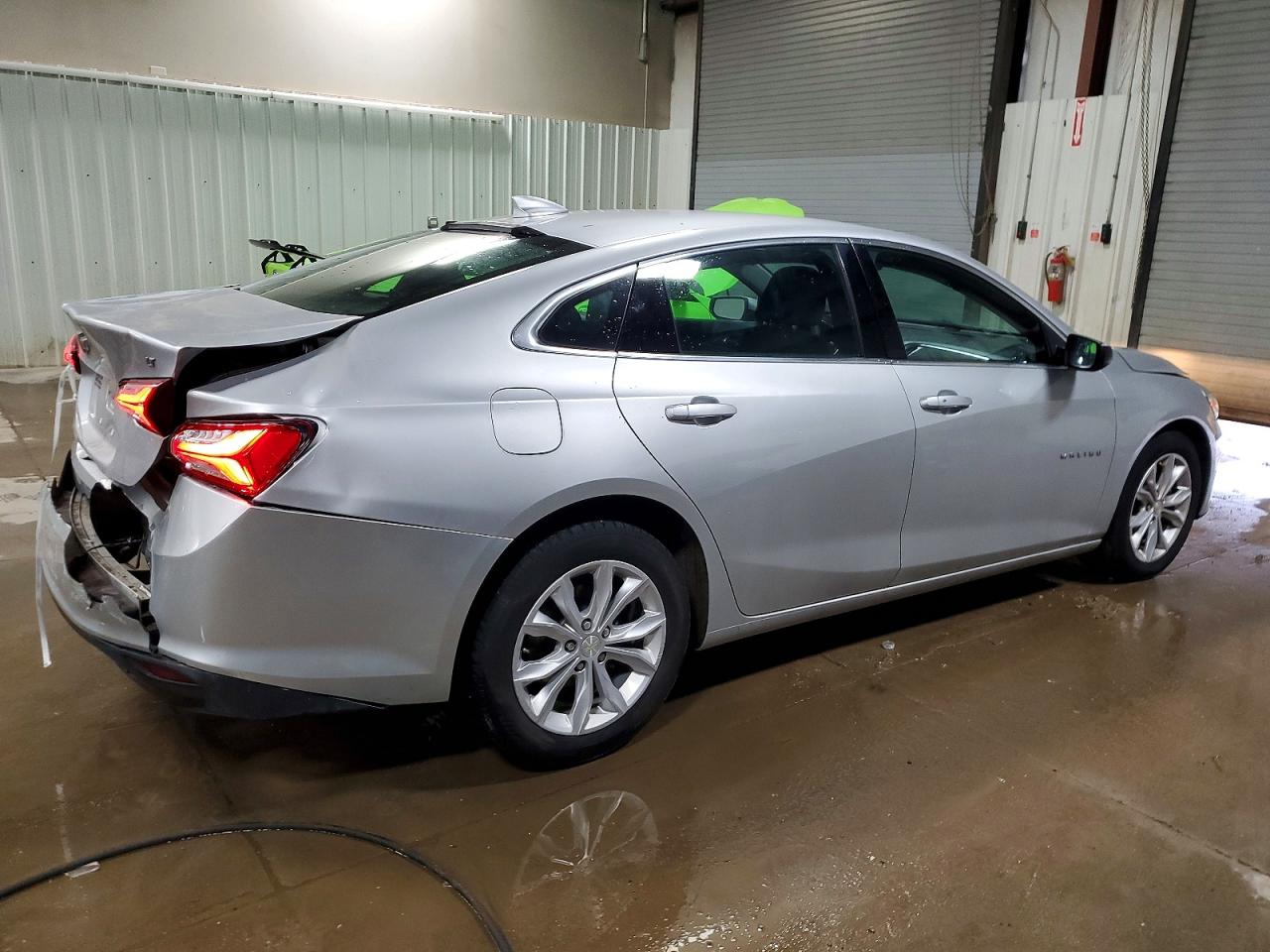 2020 CHEVROLET MALIBU LT photo 3
