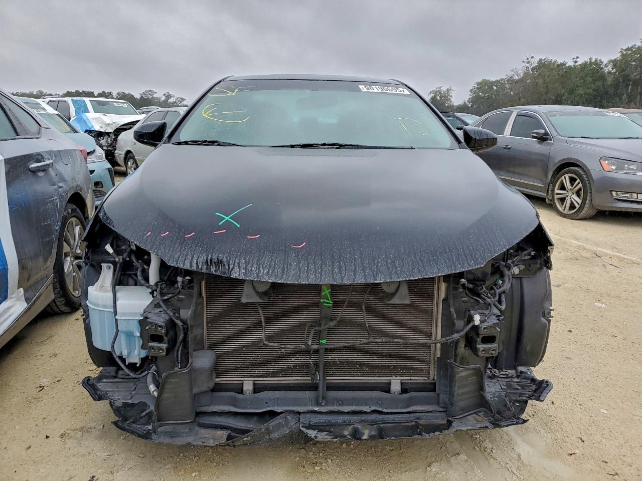 2017 TOYOTA CAMRY LE photo 5
