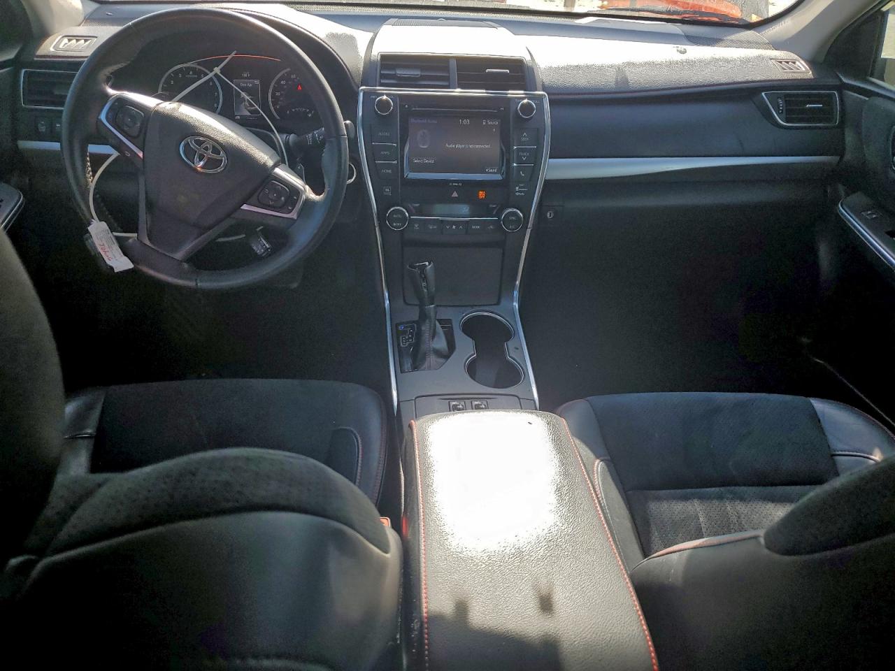 2017 TOYOTA CAMRY LE photo 8