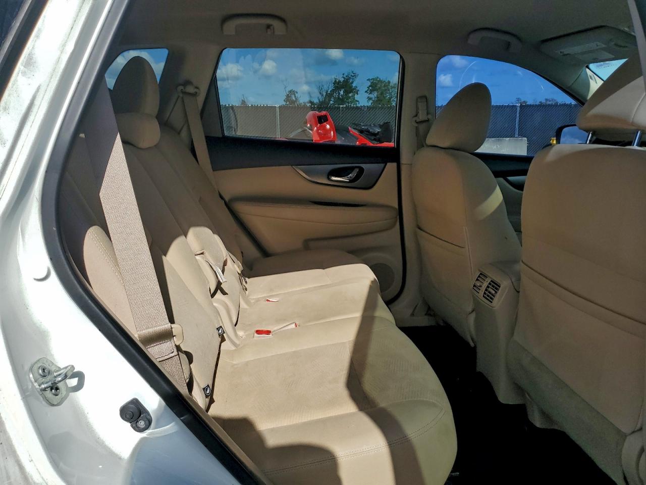 2016 NISSAN ROGUE S photo 11