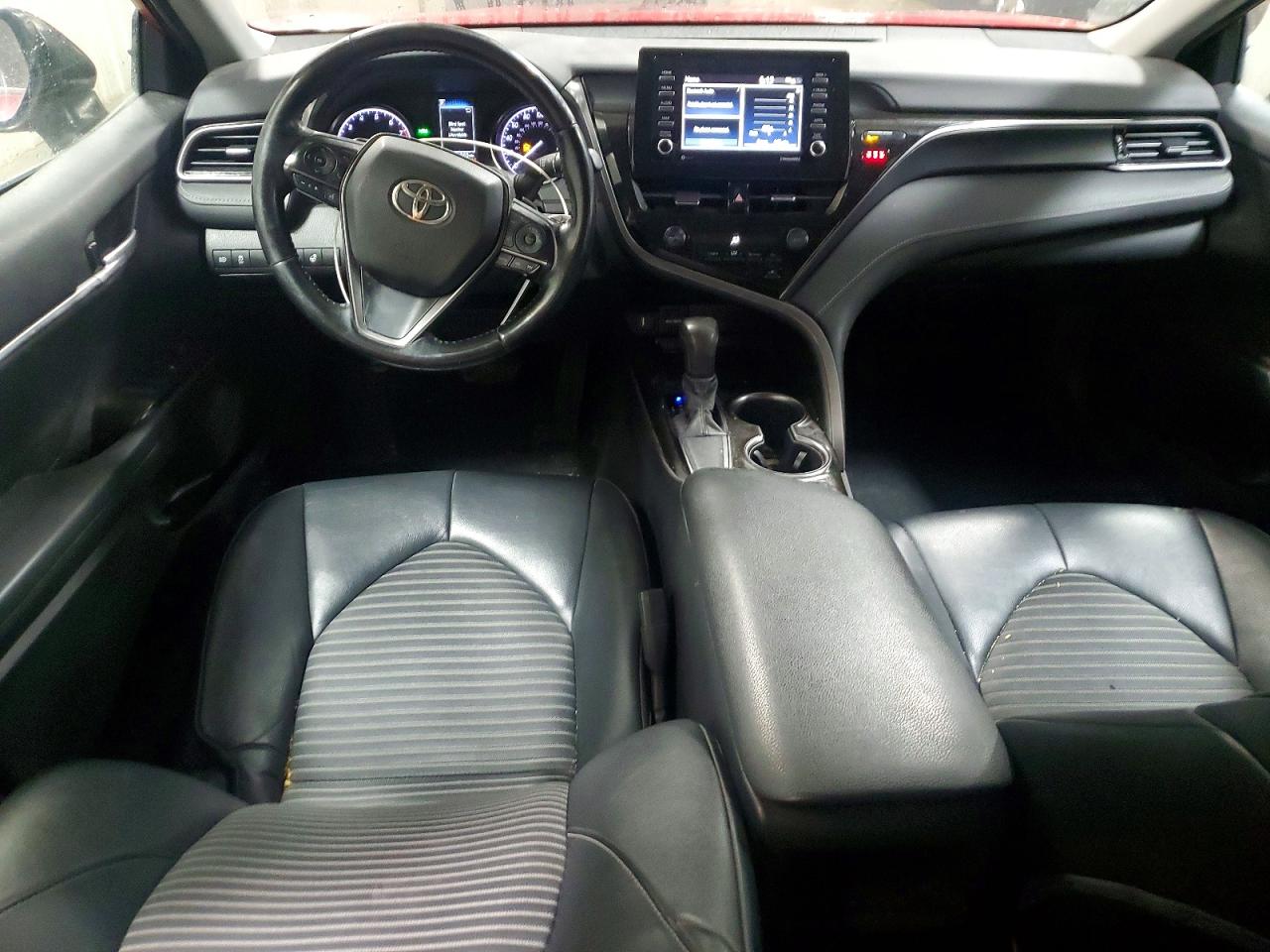 2021 TOYOTA CAMRY SE photo 8