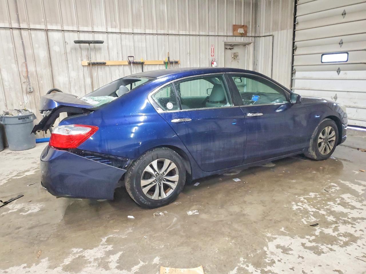 2014 HONDA ACCORD LX photo 3