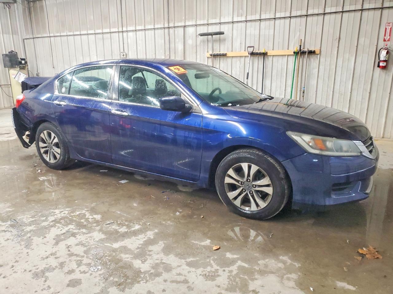 2014 HONDA ACCORD LX photo 4