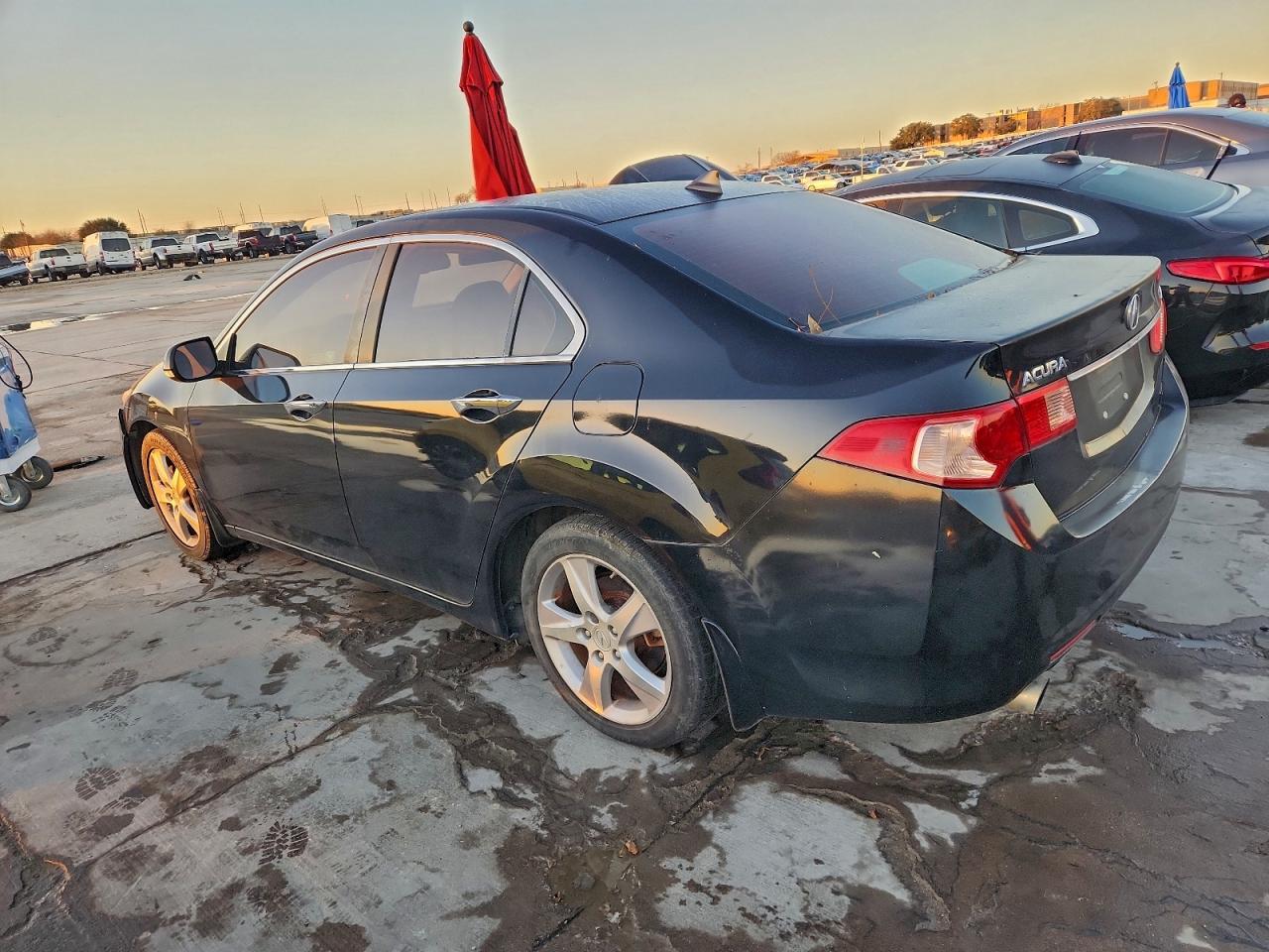 2011 ACURA TSX photo 2