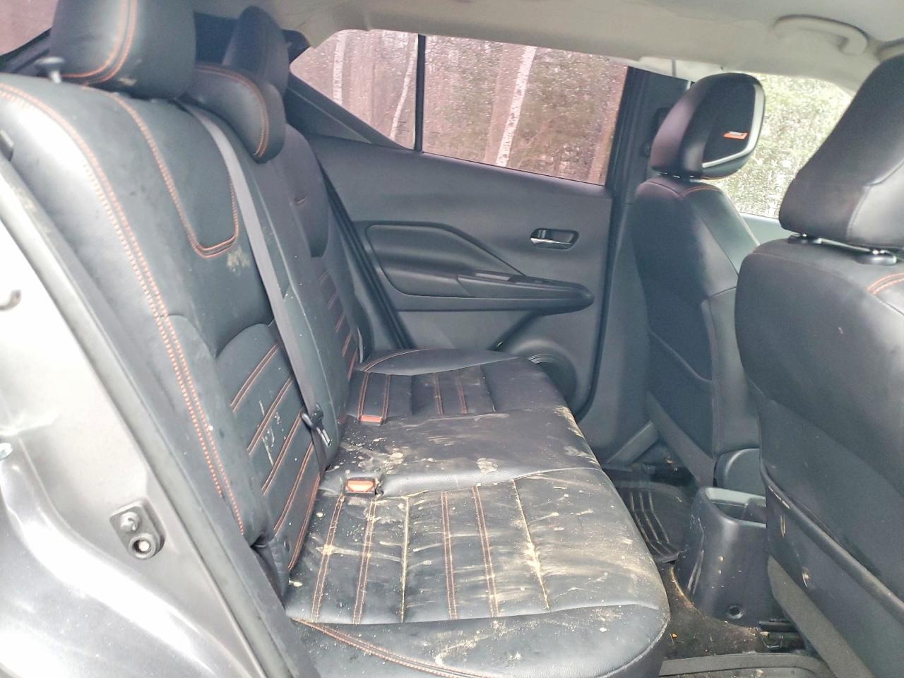 2019 NISSAN KICKS S photo 11
