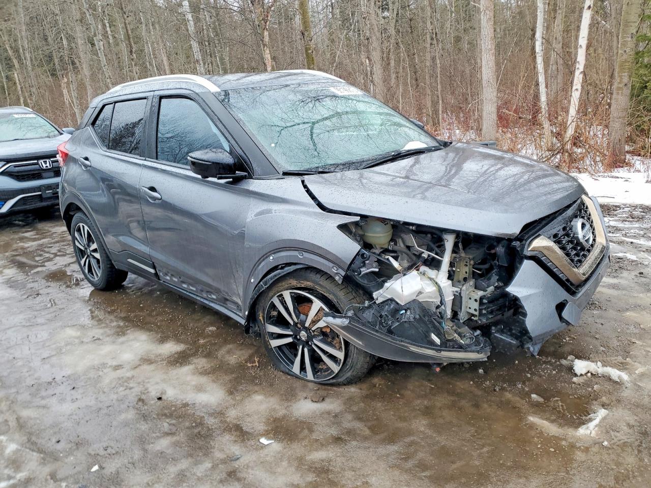 2019 NISSAN KICKS S photo 4