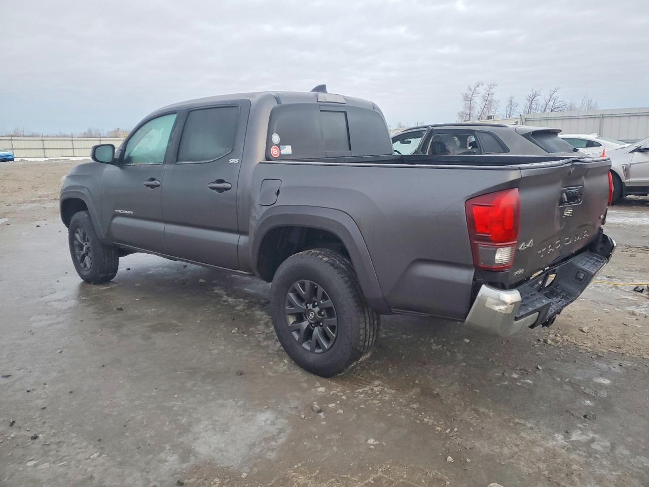 2021 TOYOTA TACOMA DOUBLE CAB photo 2