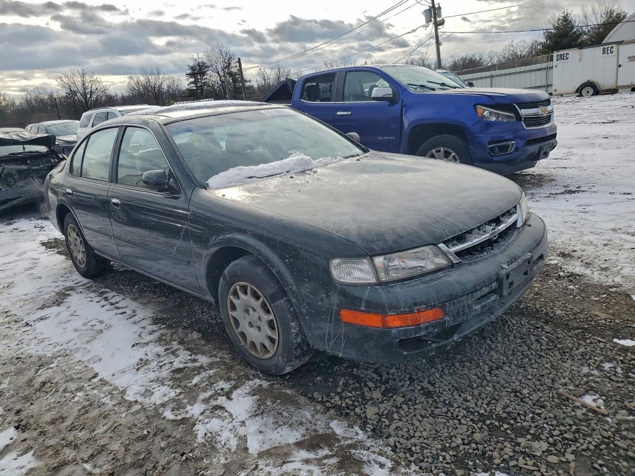 1998 NISSAN MAXIMA GLE photo 4