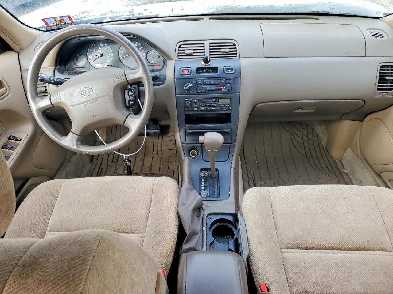 1998 NISSAN MAXIMA GLE photo 8