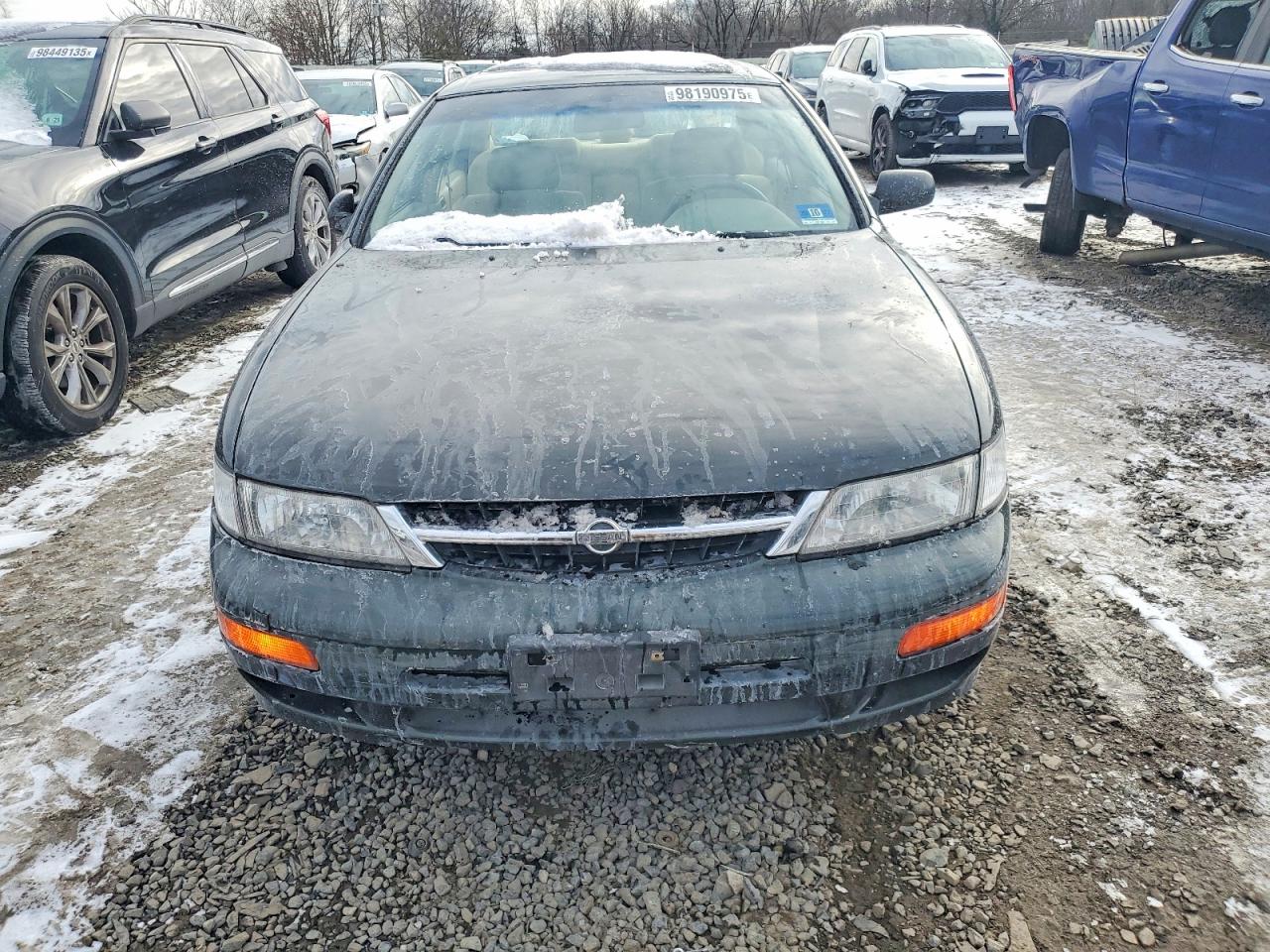 1998 NISSAN MAXIMA GLE photo 5