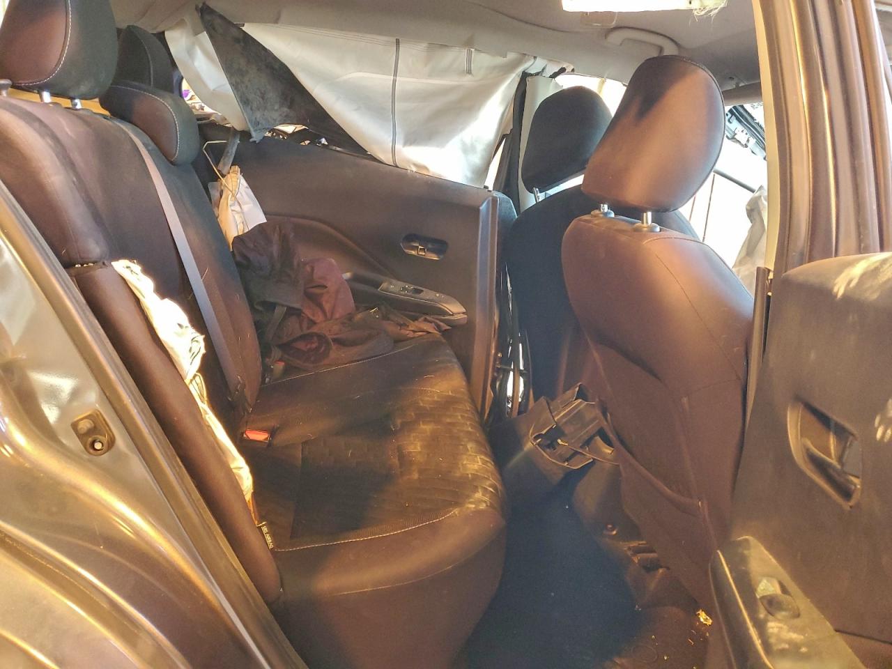 2021 NISSAN KICKS S photo 11
