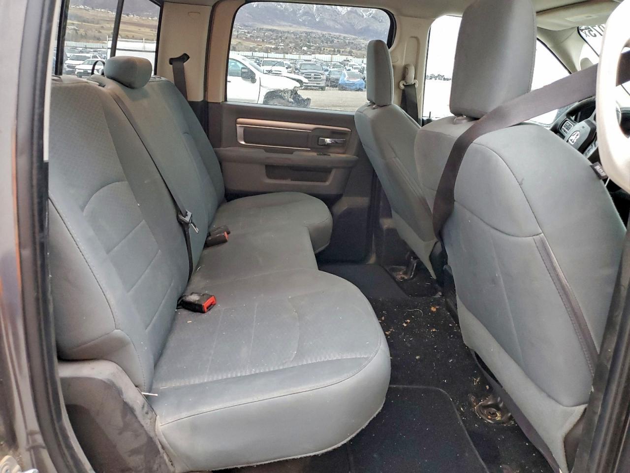 2016 RAM 1500 SLT photo 10