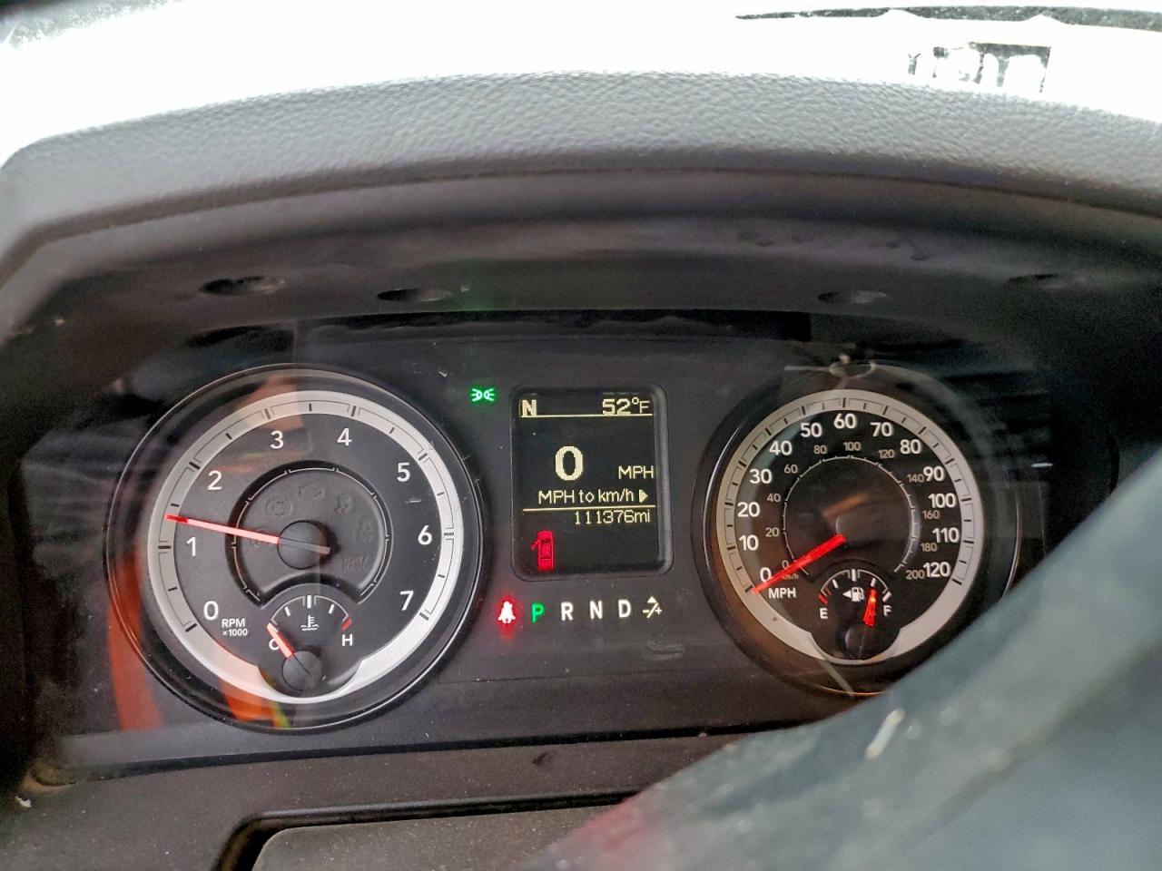 2016 RAM 1500 SLT photo 9