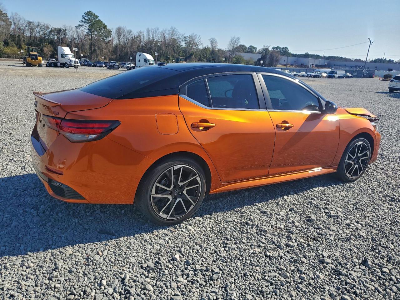 2025 NISSAN SENTRA SR photo 3