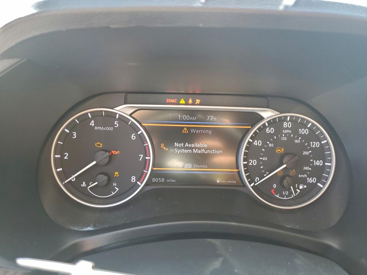 2025 NISSAN SENTRA SR photo 9