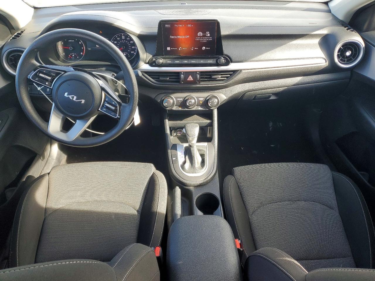 2024 KIA FORTE LXS photo 8