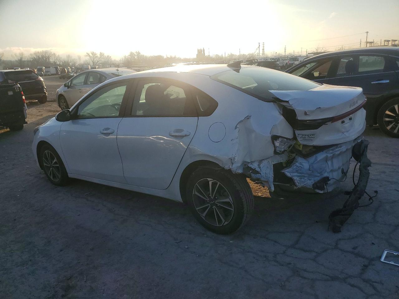 2024 KIA FORTE LXS photo 2