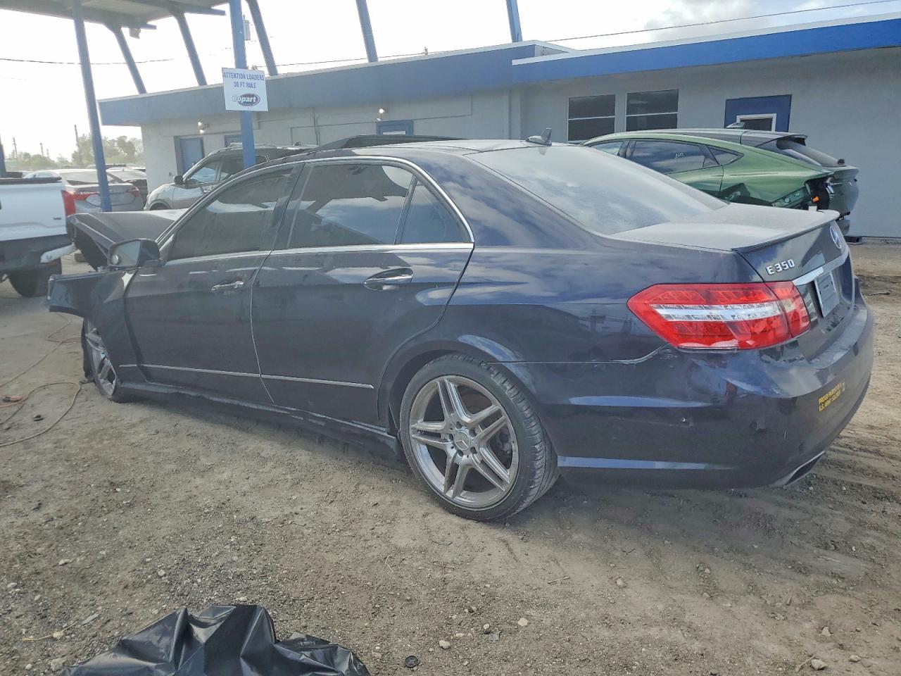 2011 MERCEDES-BENZ E 350 photo 2